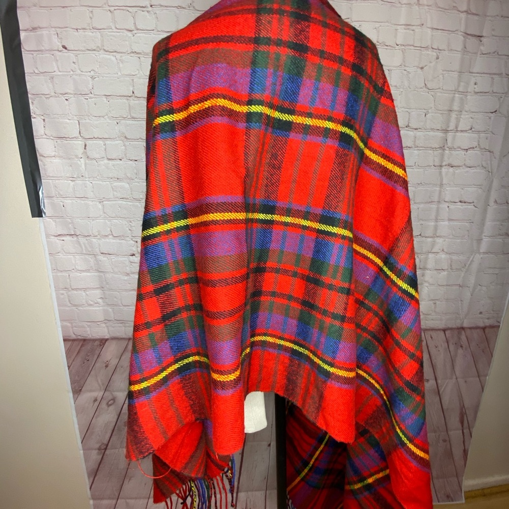 Famous Merona Check Wrap - Picture 6 of 6
